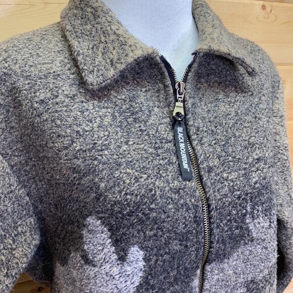 Black Mountain Outdoor Moose Bear Acrylic Zip Up Jacket Size Small - Picture 2 of 12
